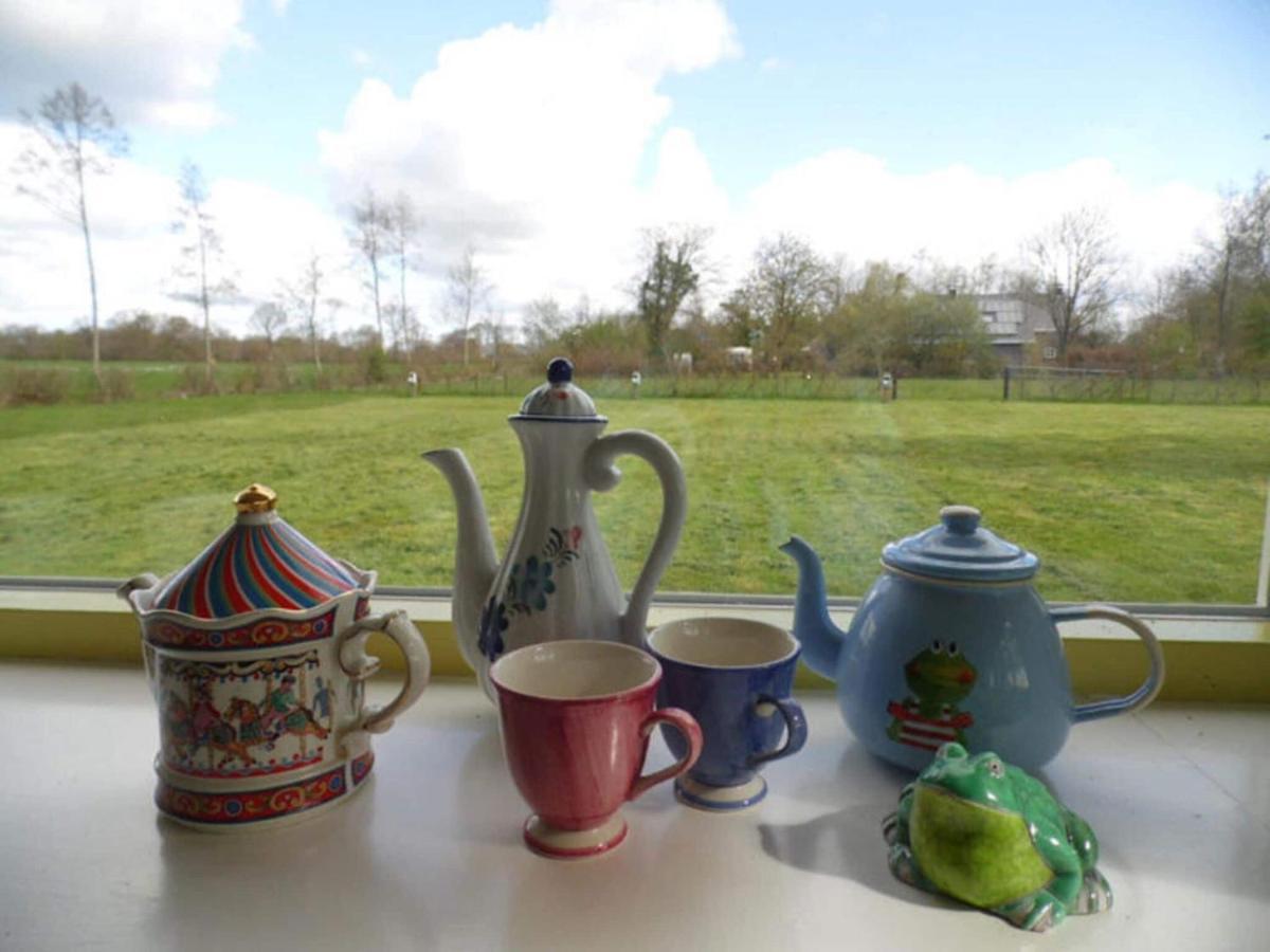 Enticing Holiday Home In Eastermar Near Burgumer Mar Lake Hoogzand Esterno foto
